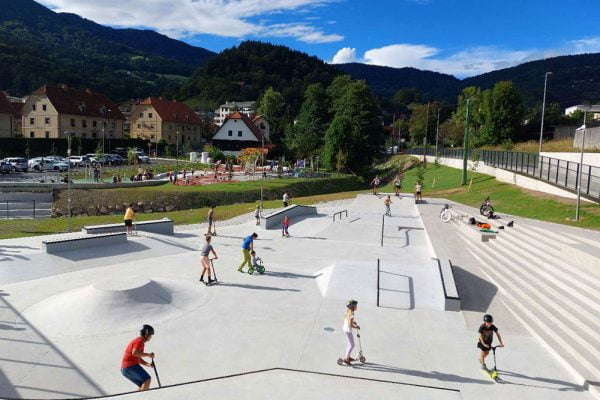 Skatepark Trbovlje / https://www.alliancease.com/wp-content/uploads/Trbovlje_sportni_park_ledenica-600x400.jpg